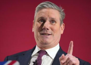 ¿Quién es Keir Starmer, el líder laborista que arrasó en las elecciones británicas?