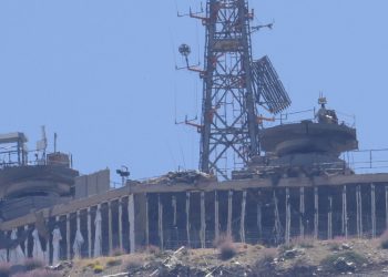 Hezbolá ataca por primera vez una instalación militar israelí clave