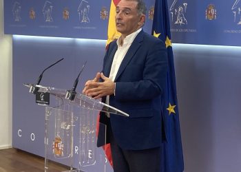IU plantea la necesidad de medidas para limitar la dependencia de softwares privados tras la caída de Microsoft