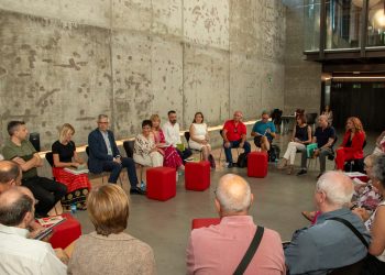 La Confederación Estatal de Asociaciones Vecinales se reúne con la ministra de Vivienda y Agenda Urbana para trasladarle propuestas del derecho al acceso de la vivienda