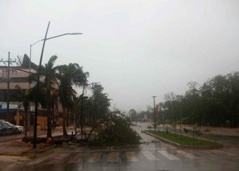 La tormenta Beryl se desplaza sobre la península de Yucatán