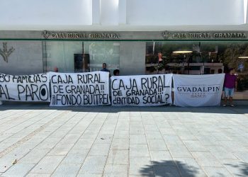 La plantilla del Guadalpin Banús pone rumbo a Granada