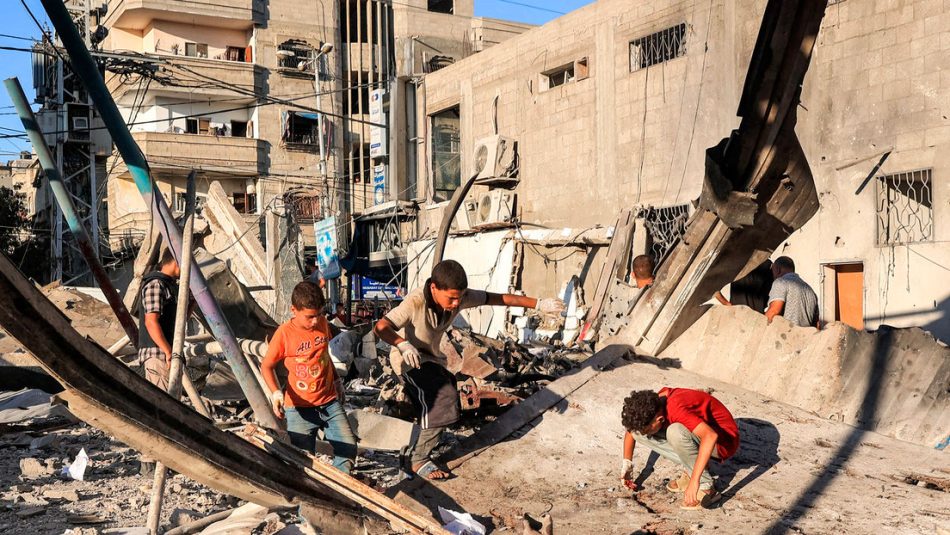 16 muertos y 75 heridos en bombardeo israelí a una escuela en la Franja de Gaza