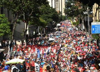 «Ganó la paz y nadie impondrá golpismo en Venezuela», afirma Maduro
