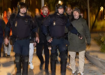 Dimite un dirigente territorial del SUP ante la «deriva ultra» del sindicato y su acuerdo con Desokupa