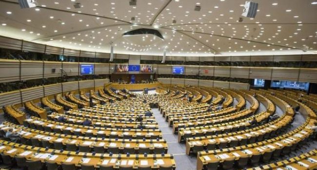 FACUA pide a los europarlamentarios que voten en contra del recorte de derechos de los pasajeros orquestado por el lobby aéreo