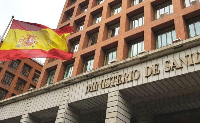 Sanidad actualiza el protocolo frente al brote de hantavirus e incorpora la cuarentena domiciliaria supervisada