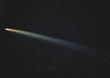El cometa Tsuchinshan-ATLAS se acerca a la Tierra y no volverá hasta dentro de 800 siglos