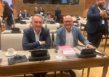 El diputado Alonso pide al director de la Policía “de ‘investigado’ a investigador” que detalle qué “medidas disciplinarias” tomará con los agentes de la ‘policía patriótica’ del PP que le espiaron
