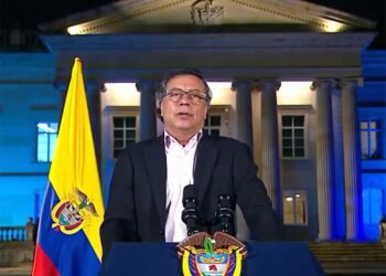 Presidente de Colombia expondrá ante diplomáticos maniobras del CNE