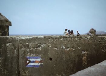 «El insomnio del Hombre Nuevo» (2024) es un documental en el que varios intelectuales jóvenes cubanos hablan sobre la actualidad de Cuba y su futuro
