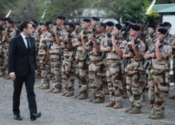 Francia y el Reino Unido empujan el carro de la guerra nuclear