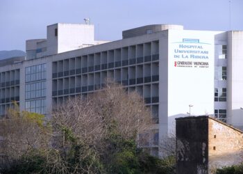 FACUA Comunidad Valenciana insta a la Generalitat a garantizar una atención sanitaria adecuada durante el periodo veraniego