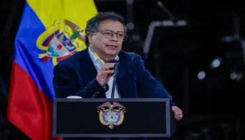Petro pide al pueblo sumarse a proceso constituyente en Colombia