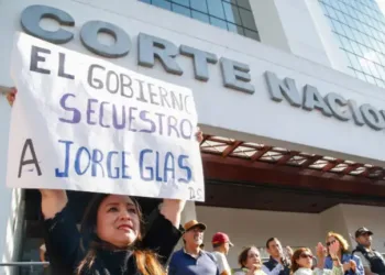 Comité Internacional alerta peligro para la vida de Jorge Glas en Ecuador