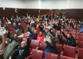 Folga indefinida na recollida do lixo de Ourense para reclamar un convenio digno