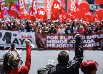 Por la subida real del SMI, sin tributación al IRPF, automática y que repercuta en todos los conceptos salariales