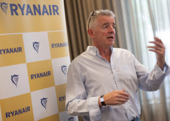 Andalucía sancionará también a Ryanair por el recargo del equipaje de mano tras las denuncias de FACUA