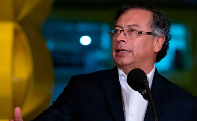 Presidente de Colombia propone homenaje a víctimas en Cumbre Celac-UE