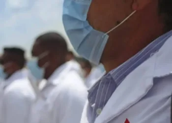 Denuncian que EE.UU. ataca a la cooperación médica cubana
