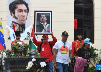 Chavistas se movilizan en Caracas a 12 años del fallecimiento del expresidente venezolano Hugo Chávez