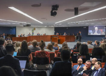Brasil: Supremo retoma juicio y decide sobre denunciados por golpismo