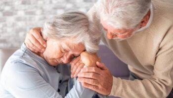 Constatan desigualdad de género en los estudios para prevenir el alzhéimer