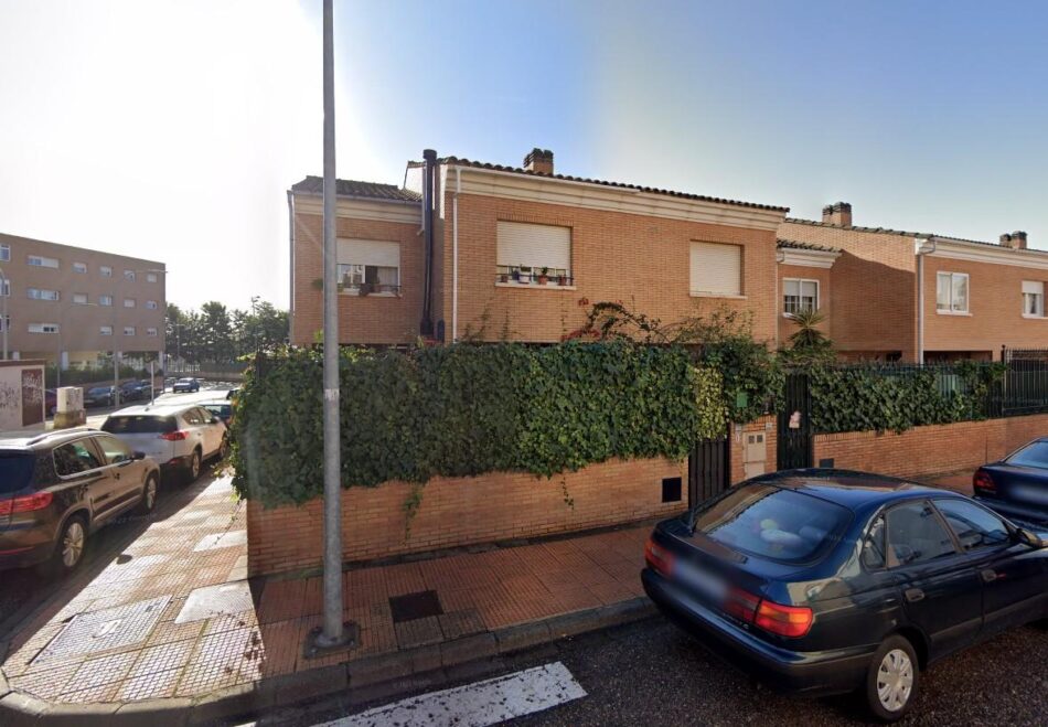 La coordinadora del tercer sector de CGT-PViM condenan la muerte de una educadora social, en Badajoz