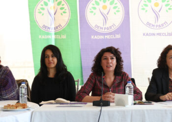 Comienzan en Estambul los encuentros de mujeres por la paz