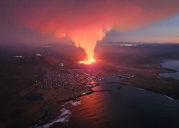 Emplean fibra óptica para monitorizar la actividad de volcanes en Islandia