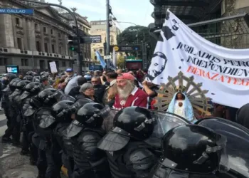 Argentina: Represión en marcha de jubilados es un hecho repetido cada miércoles