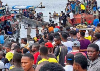 Ascienden a 148 los fallecidos en naufragio fluvial en la RDC