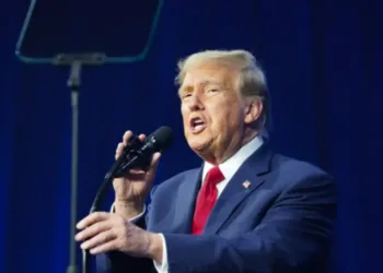 Trump amenaza con acciones militares si Irán no cede en el Programa Nuclear