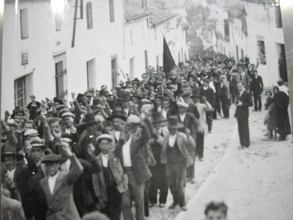 Primero de mayo: Contra el militarismo y por la paz universal