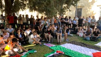 APDHA muestra su apoyo a los jóvenes sevillanos que se enfrentan a una causa judicial por denunciar públicamente el genocidio en Gaza