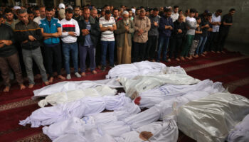 Israel mata a otros 33 habitantes de Gaza en 24 horas mientras la UNRWA advierte de una crisis humanitaria «inimaginable»
