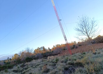 Marcha en Cartelle (Ourense) para denunciar os impactos do polígono eólico e fotovoltaico que tramita unha empresa madrileña