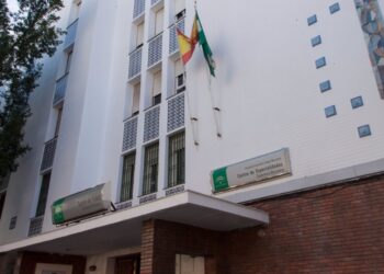 FACUA Sevilla denuncia las graves y continuas filtraciones de agua que afectan al Centro de Salud y Especialidades Esperanza Macarena