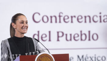 Sheinbaum reivindica una disminución histórica de la pobreza laboral en México