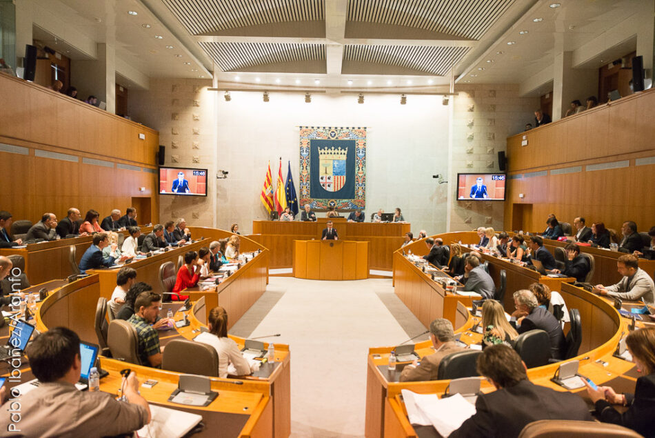 Ante la última tropelía franquista en las Cortes de Aragón