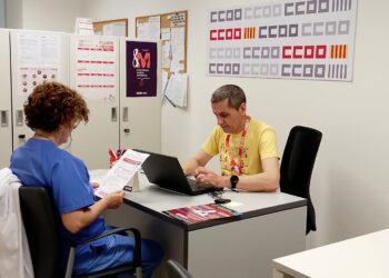 Yolanda Fernández: “VOX pretende recortar derechos del personal sanitario eliminando su representación en los centros”