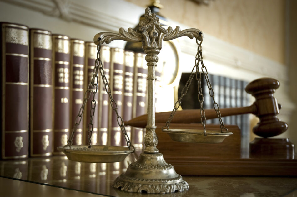 Cómo denunciar una estafa en Barcelona: Guía por abogados penalistas expertos