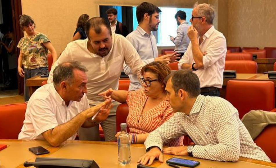 Los/as diputados/as de IU piden por escrito a Armengol que “verifique, informe y garantice” que el pirata informático en el Senado no ha tenido “impacto” en ningún equipo del Congreso