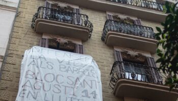 «Collboni no hace nada para aplicar el 30%: multa de solo 500€ convertir ilegalmente los pisos de San Agustí 14 en colivings, y saltarse la reserva de vivienda protegida»