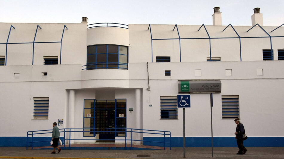 CCOO denuncia el cierre incomprensible por las tardes de los centros de salud Casa del Mar y Ángel Salvatierra de El Puerto en verano