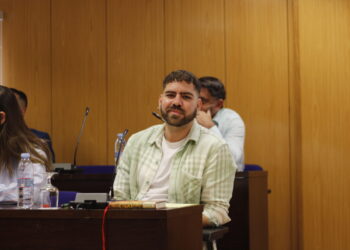 IU y Podemos denuncian el avance de los fondos buitres en Roquetas y exigen medidas urgentes contra la especulación inmobiliaria