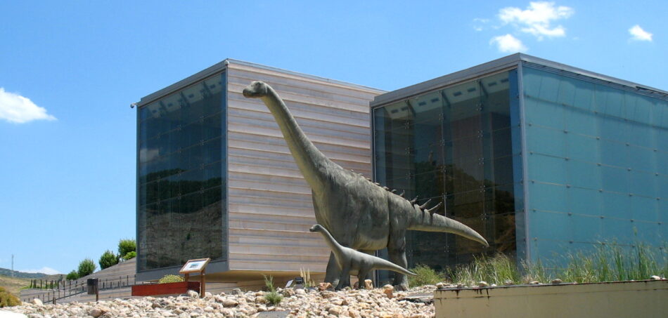 El personal auxiliar del Museo Paleontológico de C-LM iniciará movilizaciones la próxima semana si no se resuelve su situación