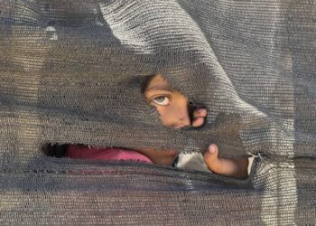 Pediatras españoles piden una respuesta ética ante las miles de muertes de niños por hambre en Gaza
