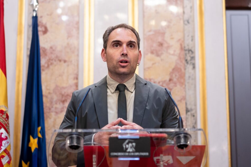Toni Valero registra en el Congreso una iniciativa de IU para crear un “registro público de alquiler” que “aporte transparencia, especifique los tipos de contrato y aclare la evolución de la oferta”