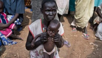 Combates impiden ayuda a 60 mil niños desnutridos en Sudán del Sur